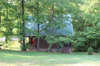 Pickwick Lake Vacation Rental - The Nut House