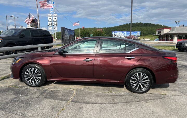 2024 Nissan Altima 2.5 SV