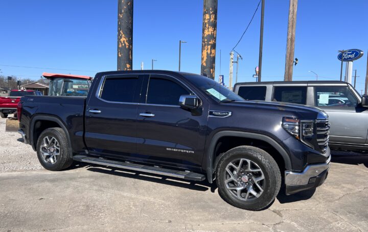 2024 GMC Sierra 1500 SLT 